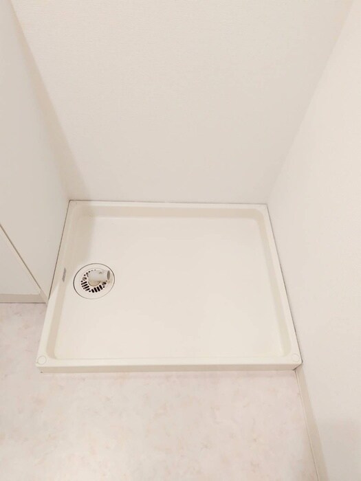 物件内観写真9　(洗濯機置場)