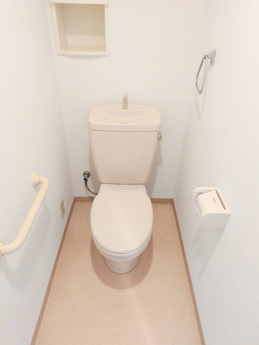 物件内観写真10　(トイレ)