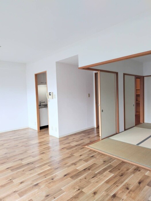 物件内観写真13　(居室)