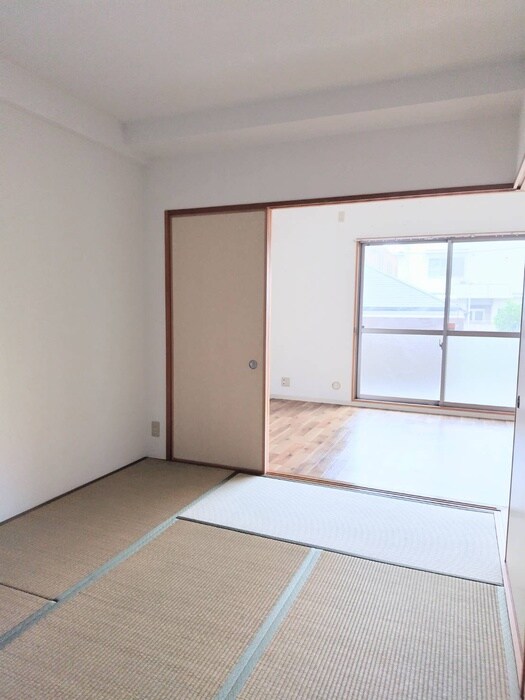 物件内観写真15　(居室)