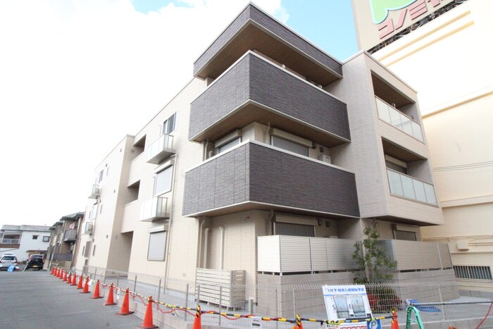 物件外観写真1　(外観写真)