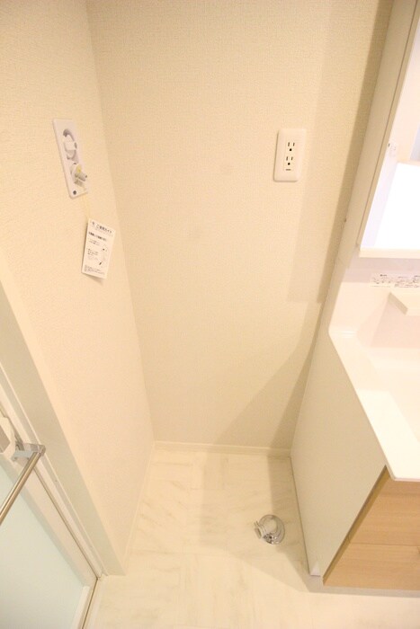 物件内観写真14　(洗濯機置場)