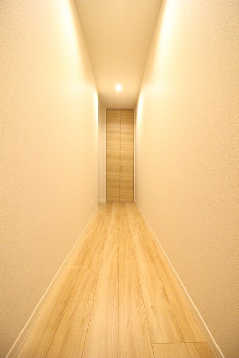 物件内観写真17　(廊下)