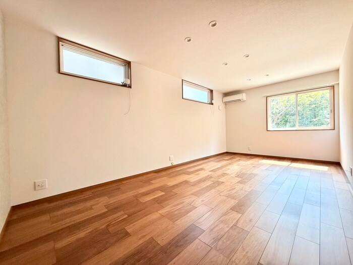 物件内観写真6　(居室)