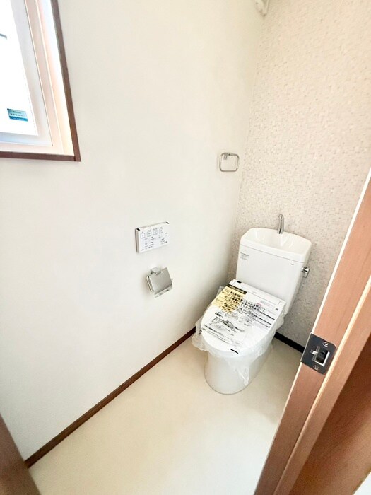 物件内観写真13　(トイレ)