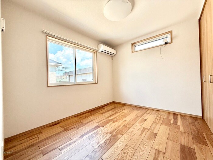 物件内観写真19　(居室)