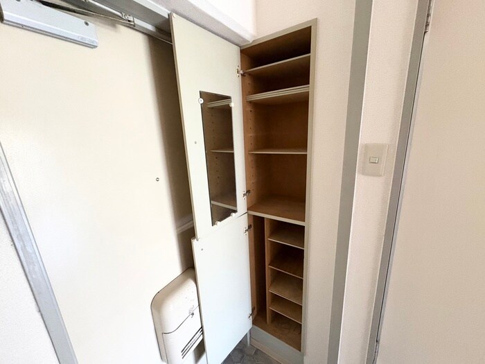 物件内観写真19　(靴箱)
