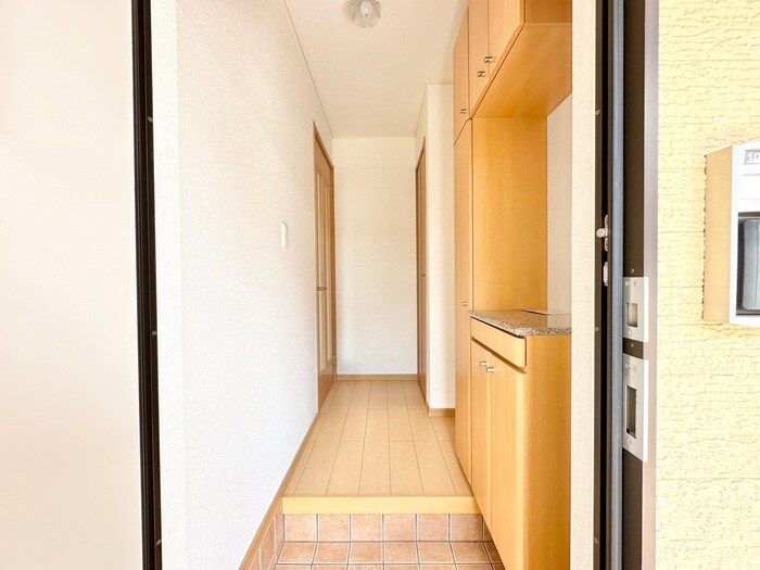 物件内観写真19　(廊下)