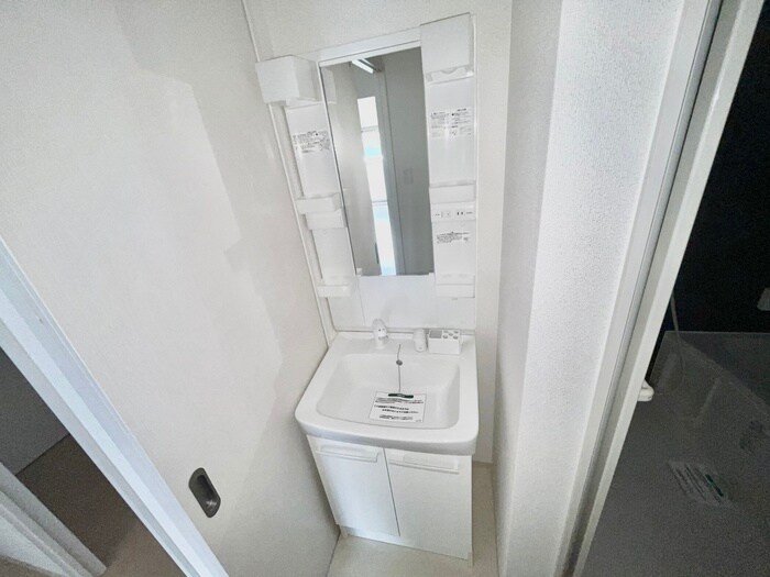 物件内観写真12　(洗面)