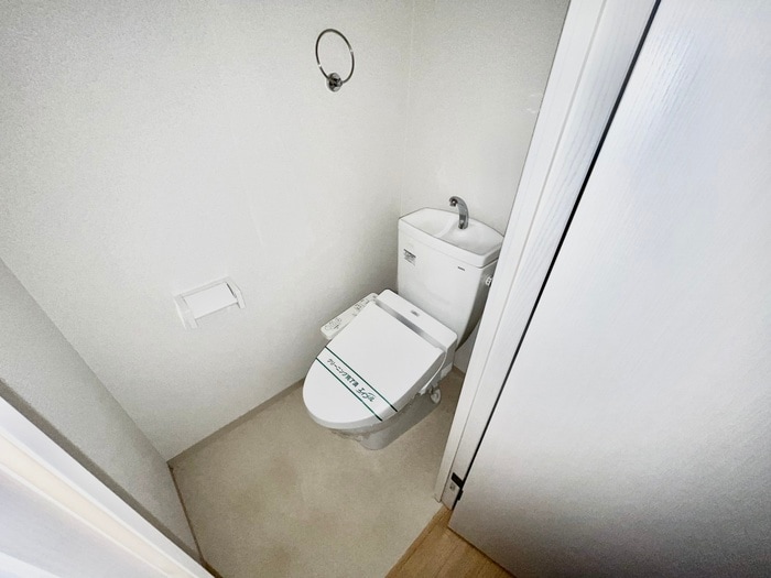 物件内観写真14　(トイレ)