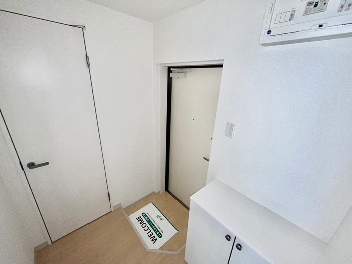 物件内観写真17　(玄関)