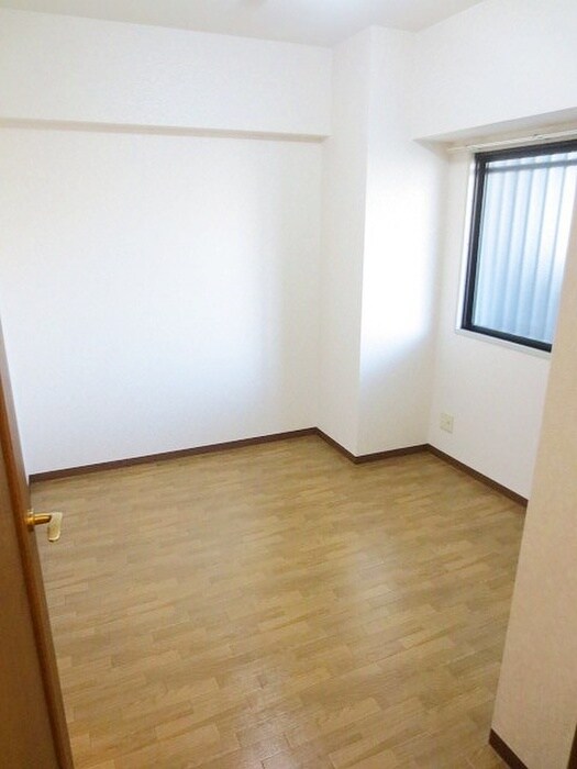 物件内観写真12　(居室)