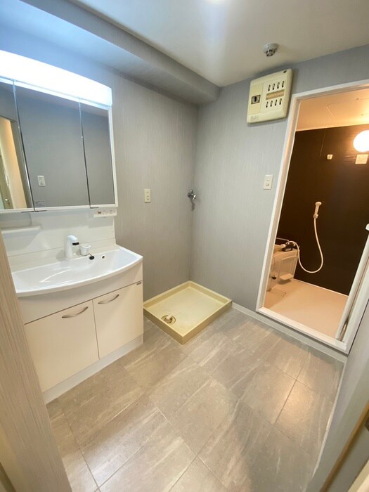 物件内観写真18　(洗濯機置場)