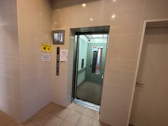 物件外観写真6　(建物設備)