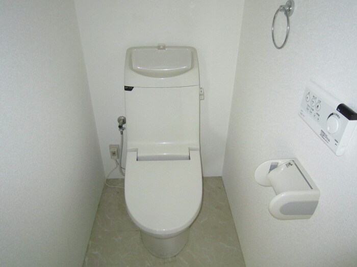 物件内観写真10　(トイレ)