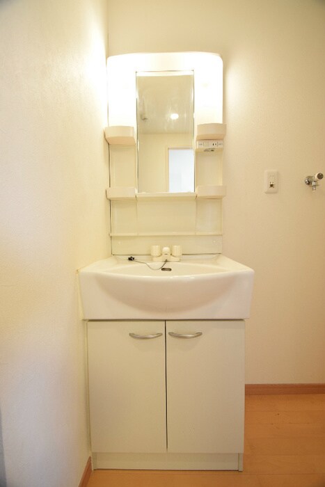 物件内観写真6　(洗面)