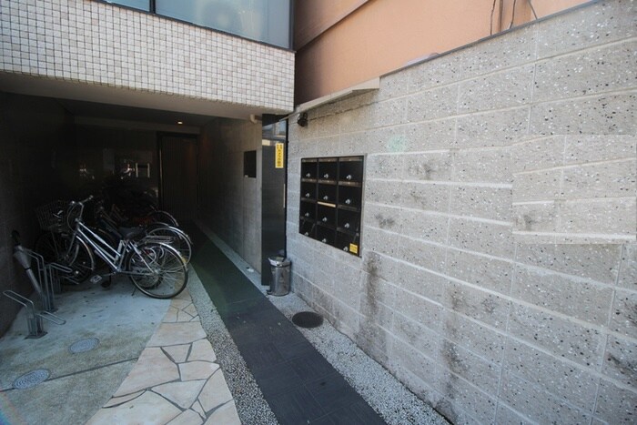 物件外観写真3　(駐輪場)