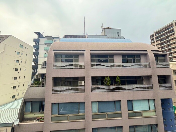 物件内観写真19　(室内からの展望)