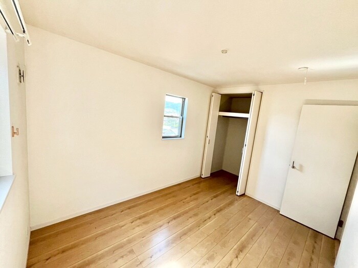 物件内観写真10　(居室)