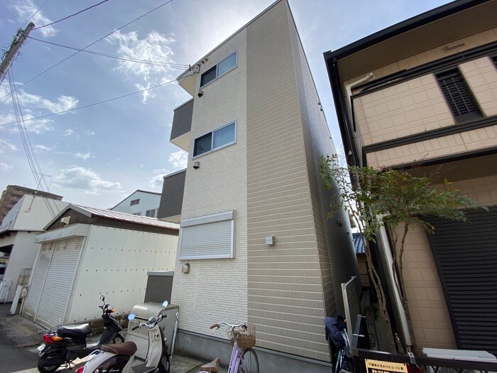 物件外観写真2　(外観写真)