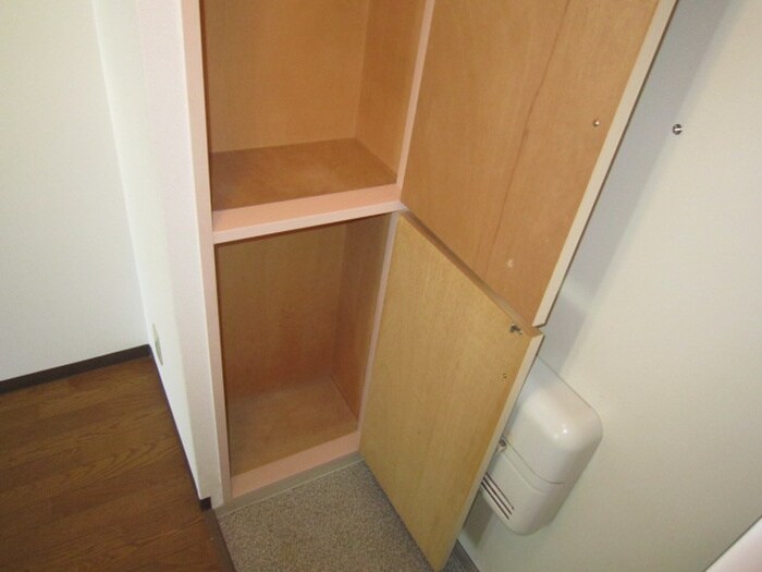 物件内観写真15　(収納)