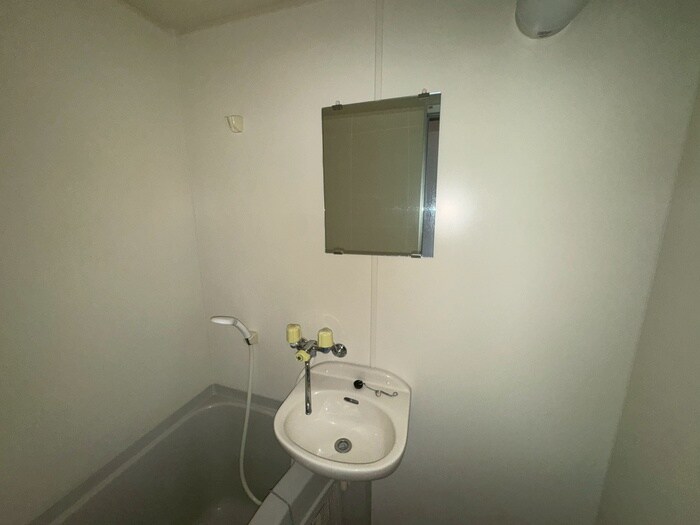 物件内観写真12　(洗面)