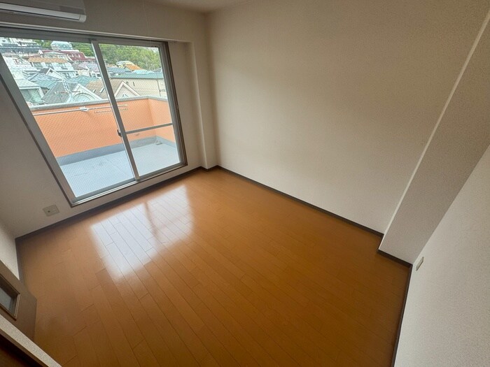 物件内観写真22　(居室)