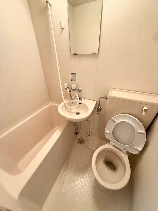 物件内観写真6　(トイレ)