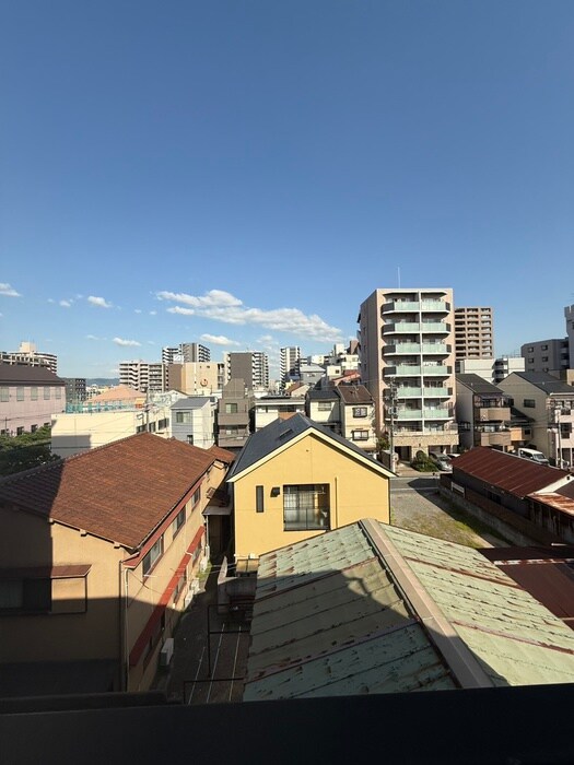 物件内観写真15　(室内からの展望)