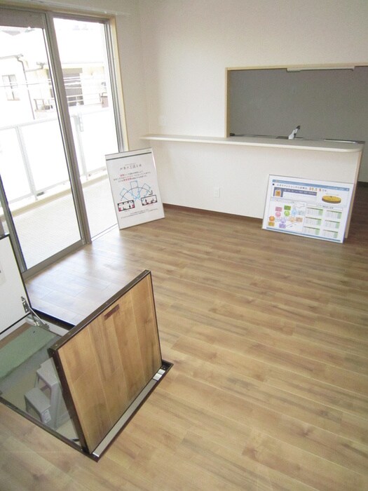 物件内観写真7　(居室)