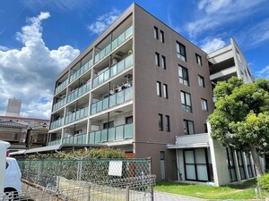 CASA西向日外観写真