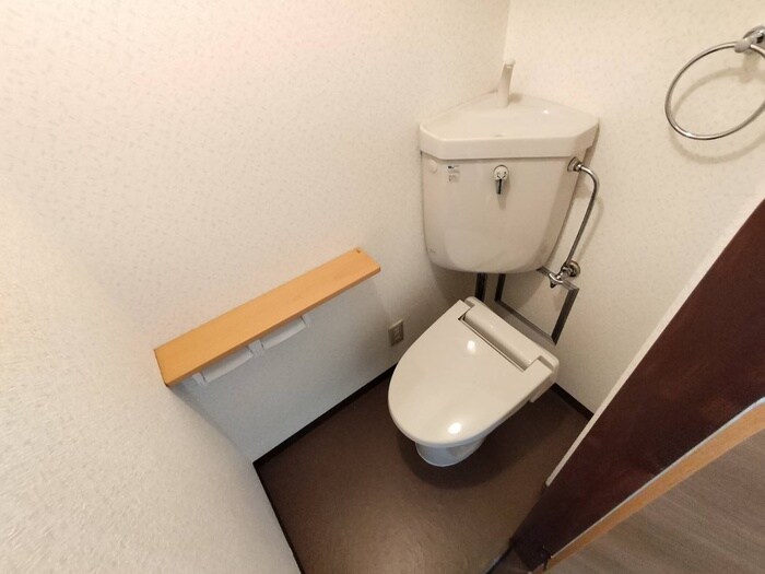 西京都マンションのトイレ