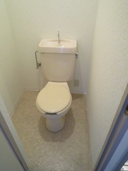 物件内観写真14　(トイレ)