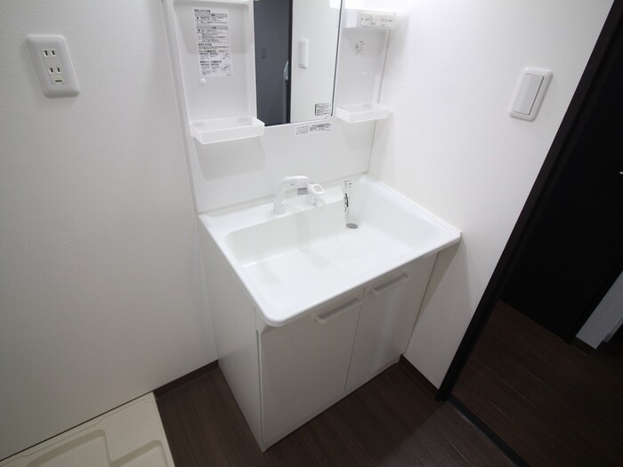 物件内観写真11　(洗面)