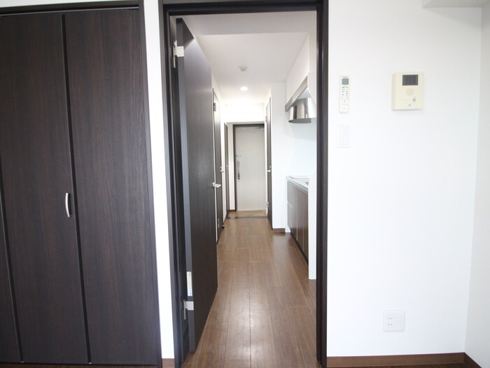 物件内観写真18　(廊下)