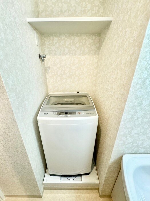 物件内観写真17　(洗濯機置場)