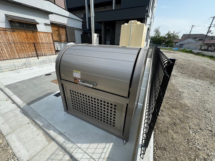 物件外観写真4　(建物設備)