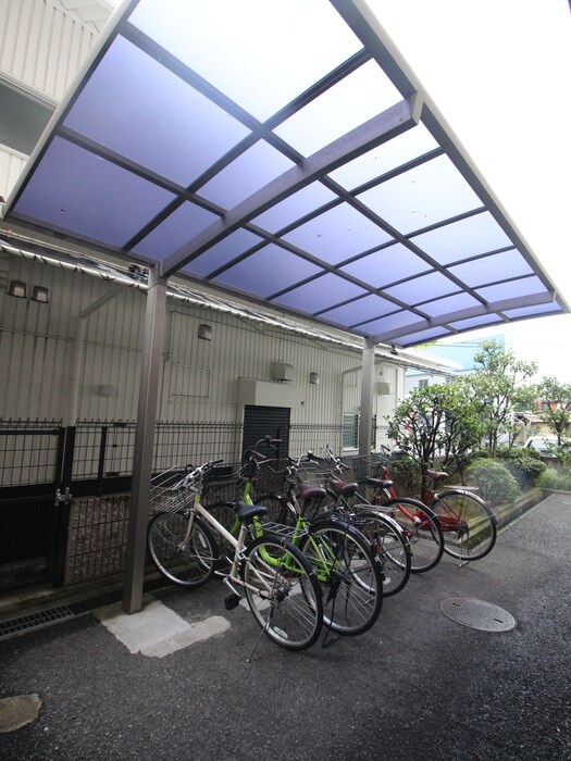 物件外観写真6　(駐輪場)