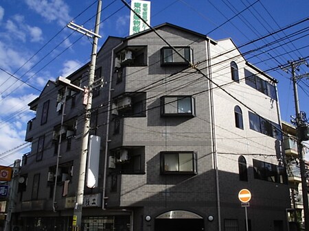 新森ロ－タリ－マンション外観写真