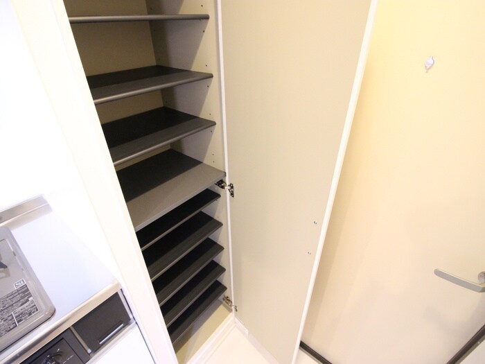 物件内観写真19　(靴箱)