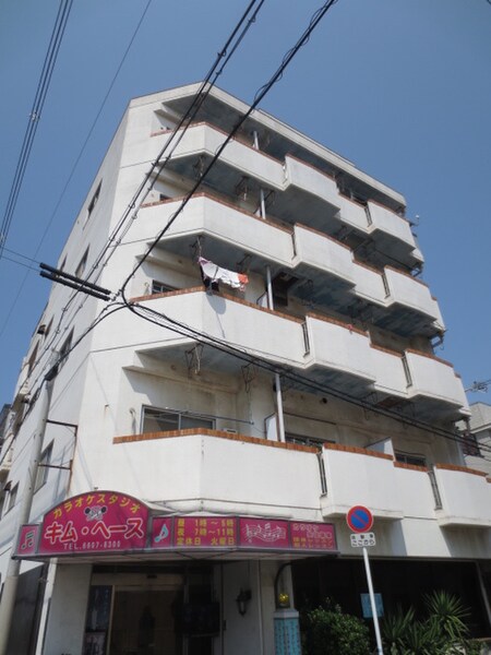 山忠マンション外観写真