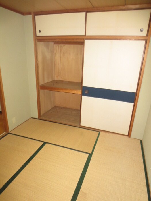 物件内観写真9　(居室)