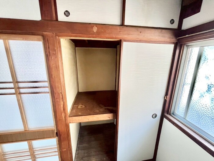 物件内観写真12　(収納)