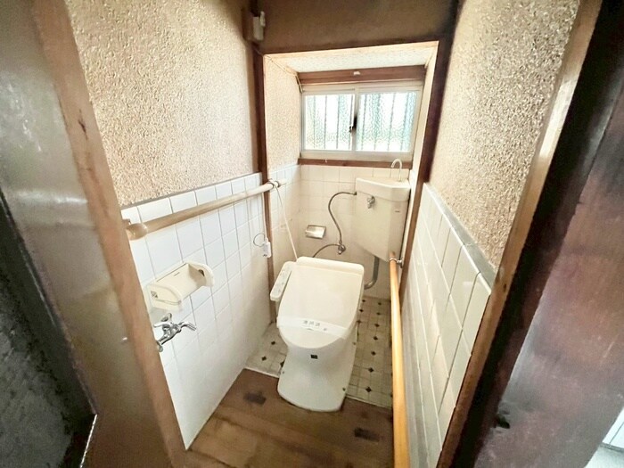 物件内観写真14　(トイレ)