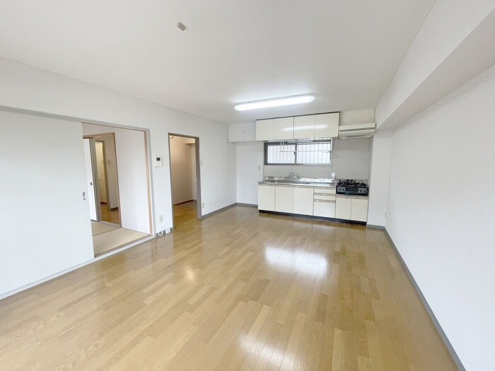 物件内観写真8　(居室)