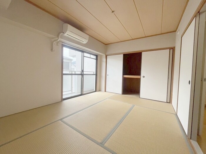 物件内観写真17　(玄関)