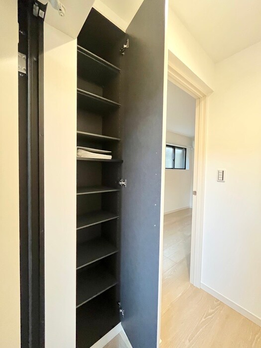 物件内観写真8　(靴箱)