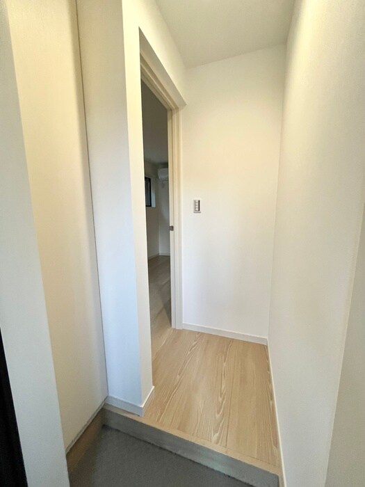 物件内観写真9　(廊下)