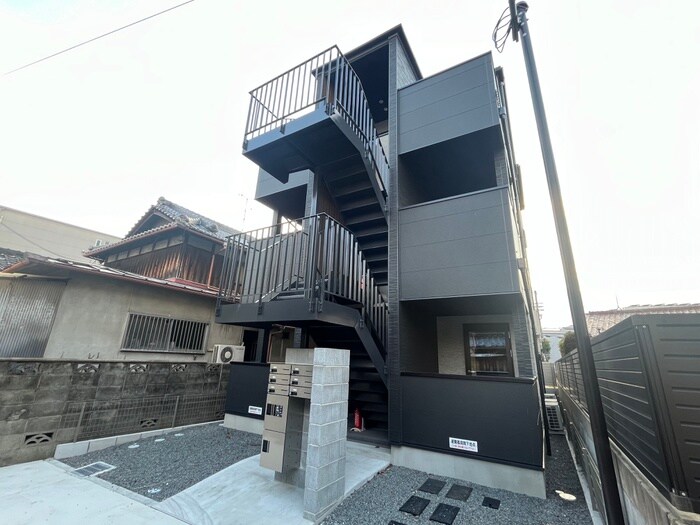 物件外観写真3　(外観写真)