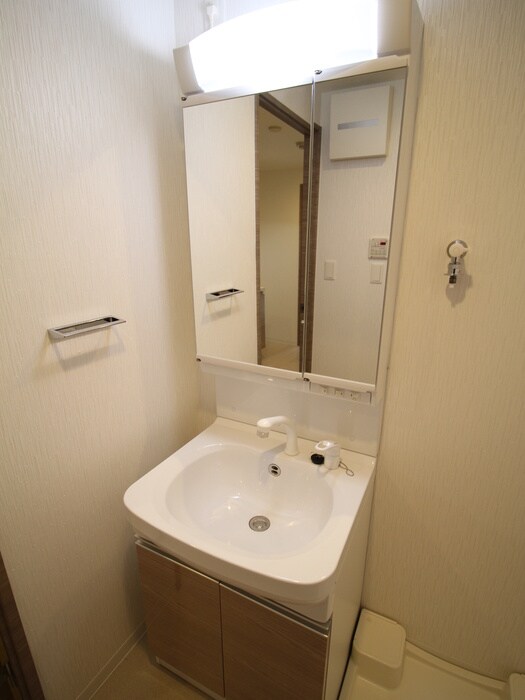 物件内観写真9　(洗面)